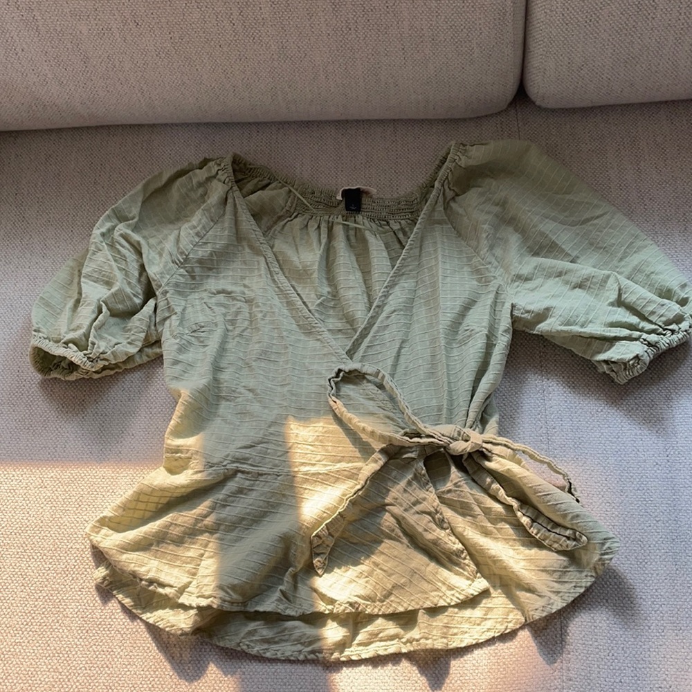 Sage Wrap Shirt 🌸